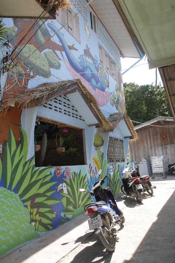 Gecko Republic Jungle Hostel Ko Tao Exterior photo